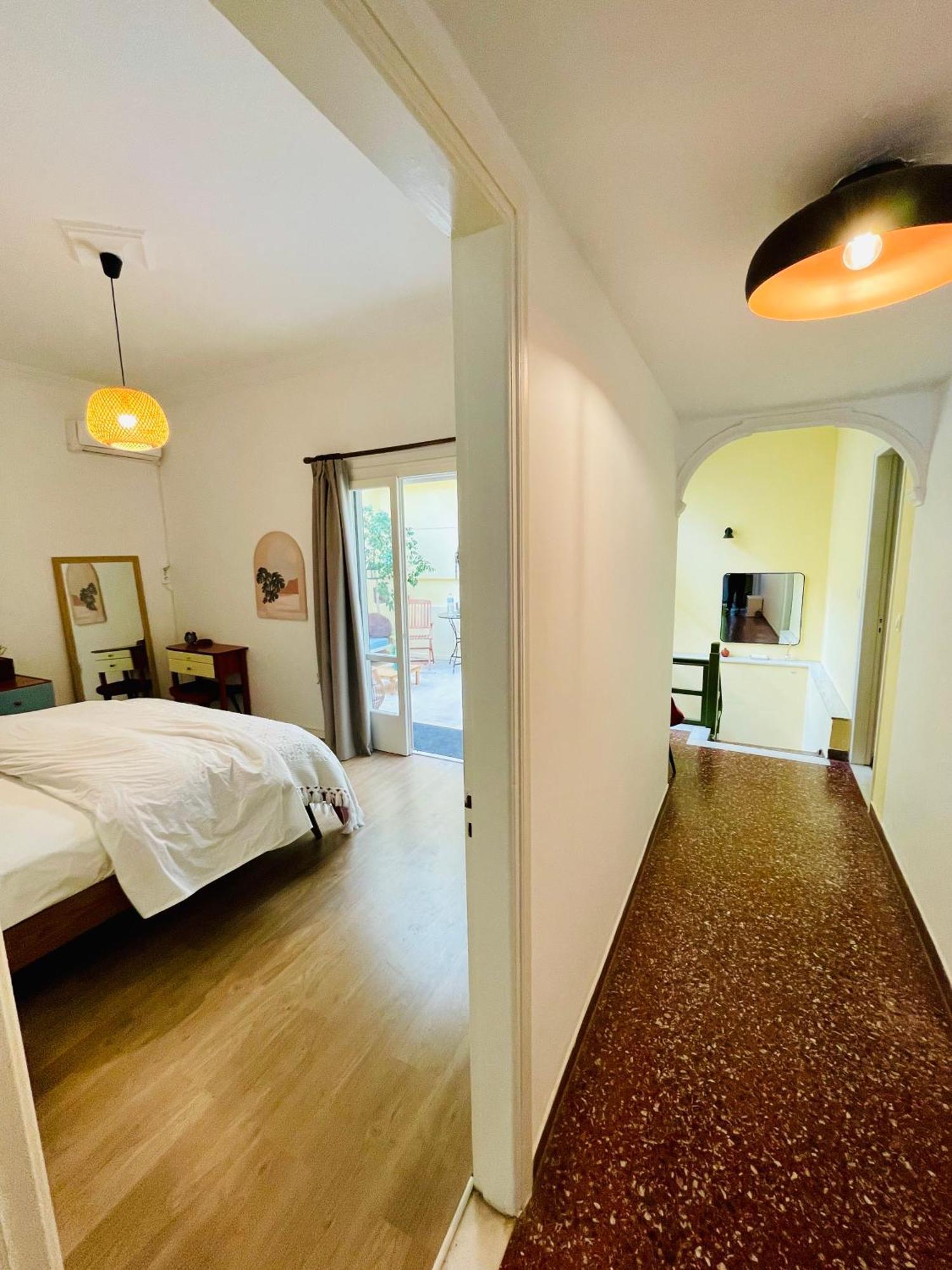 Appartement Penthouse Wt Private Patio 1st Floor 3 65sqm