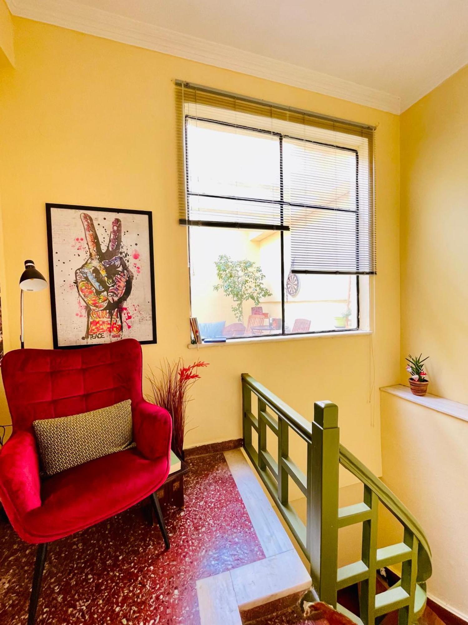 Penthouse Wt Private Patio 1st Floor 3 65sqm Appartement *